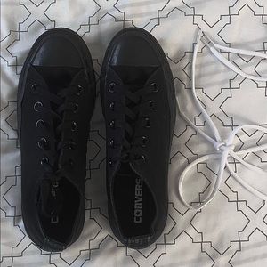 Size 6 All Black Low Top Converse.